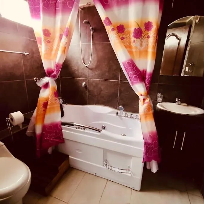 Departamento Amplio Y Lujoso - Excelente Ubicacion Apartment Quito